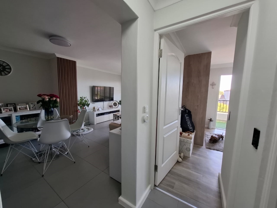 2 Bedroom Property for Sale in Table View Western Cape